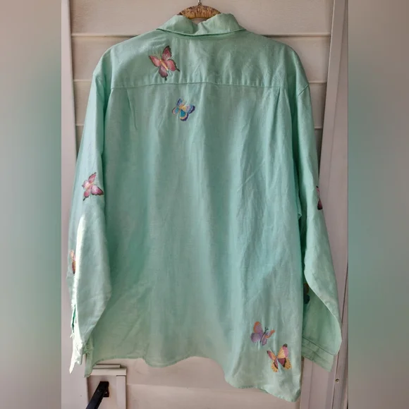 Quacker Factory Mint Green Shirt with Butterfly Embroidery - Picture 2 of 7